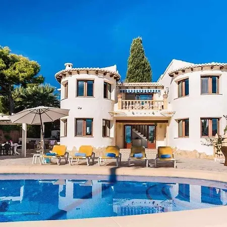 Pia Ideal Familias En Villa Moraira