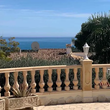 Pia Ideal Familias En Moraira