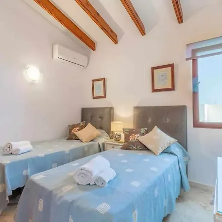 Pia Ideal Familias En Moraira